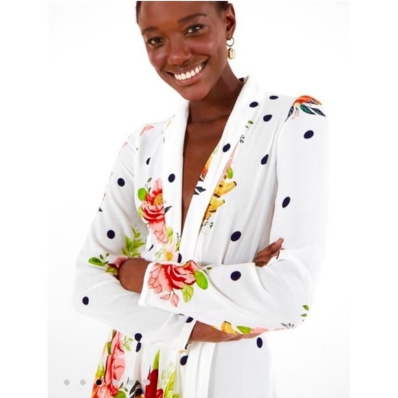 Nanaju Maxi Dress - Picture 3 of 4